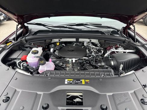 New 2026 Jeep Grand Cherokee Limited image 32