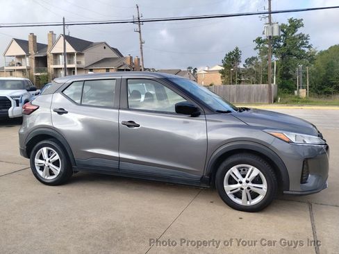 Used 2021 Nissan Kicks S image 7