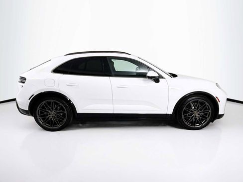 New 2025 Porsche Macan Turbo Electric image 8