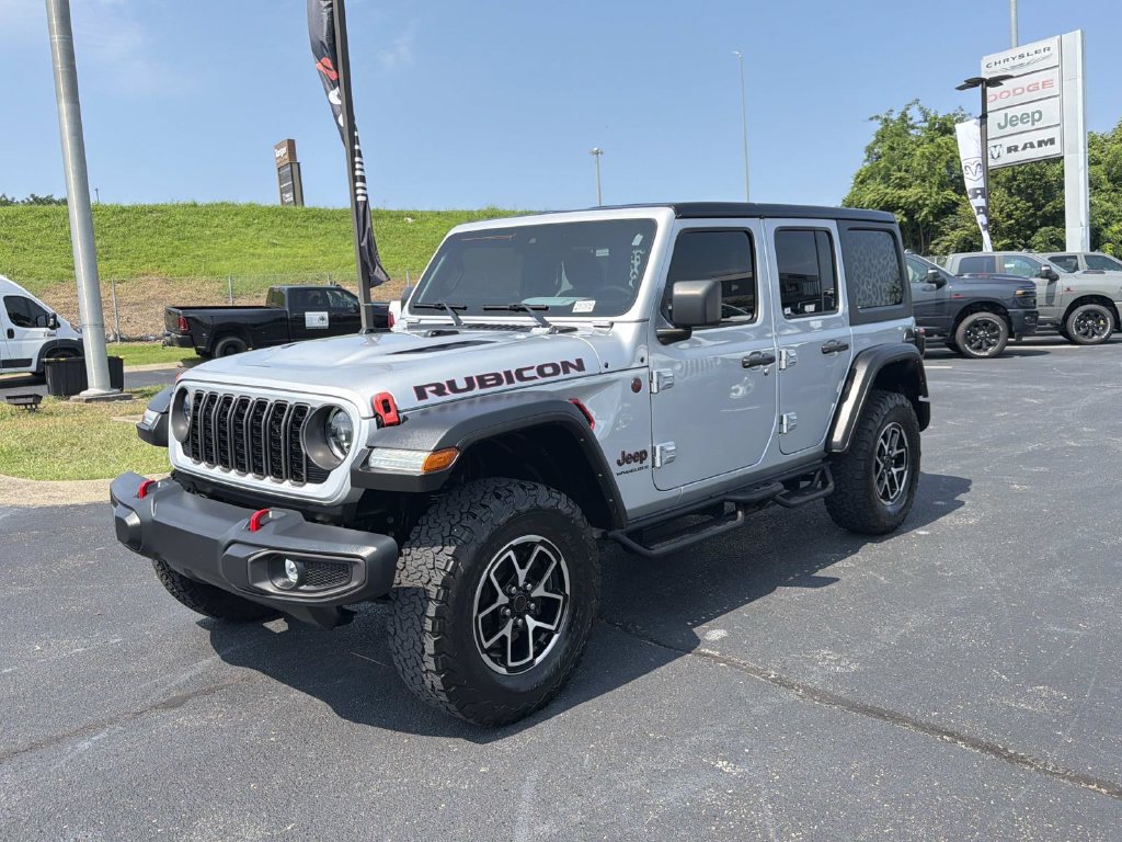 Used 2024 Jeep Wrangler Unlimited Rubicon AWD/4WD image 7