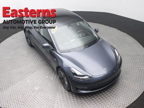 Used 2023 Tesla Model 3 Standard Range RWD image 3