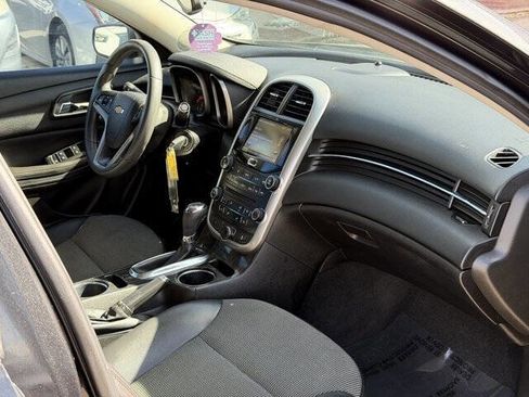 Used 2015 Chevrolet Malibu LT image 20