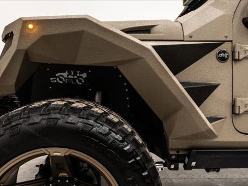 Used 2026 Jeep Gladiator Sport image 11