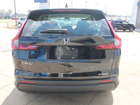 Used 2023 Honda CR-V LX image 5