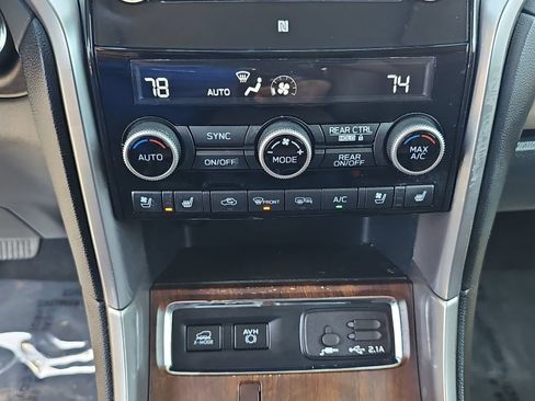 Certified 2022 Subaru Ascent Touring AWD/4WD image 26