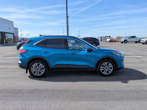 Used 2021 Ford Escape SEL w/ Class II Trailer Tow Package AWD/4WD image 8