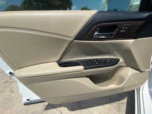 Used 2016 Honda Accord EX-L image 20