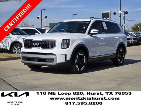 Used 2024 Kia Telluride EX w/ EX Captain's Chair Package image 2