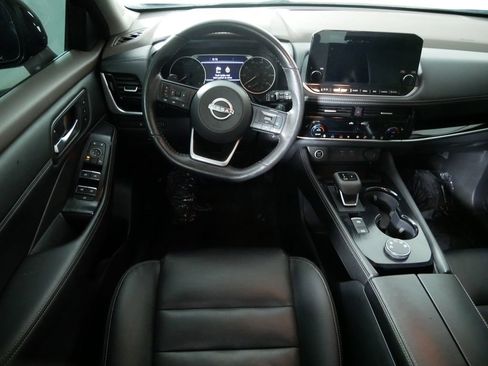 Used 2022 Nissan Rogue SL w/ SL Premium Package image 16