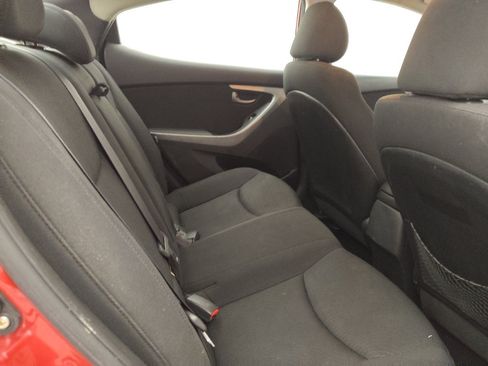 Used 2015 Hyundai Elantra SE w/ Option Group 03 FWD image 19