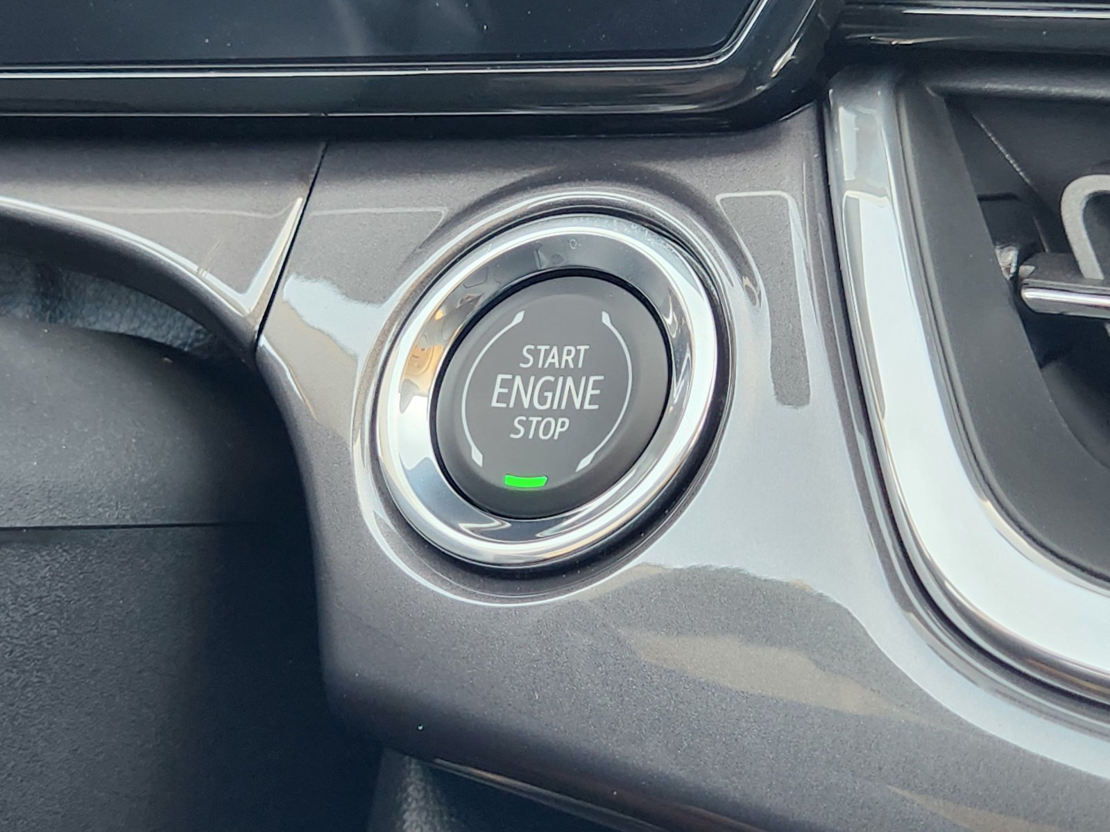 New 2026 Chevrolet Trax ACTIV w/ Sunroof Package FWD image 19