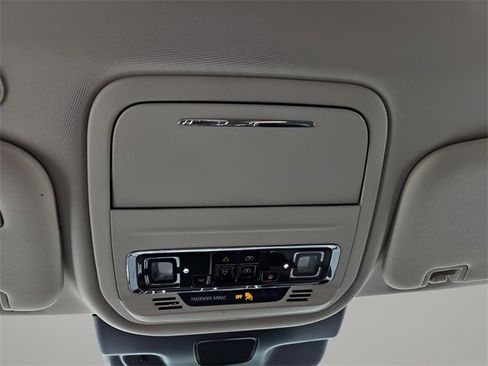 Used 2022 Lincoln Aviator Reserve image 37