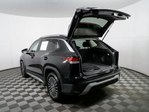 Certified 2025 Volkswagen Tiguan S w/ 18" Wheel Package image 30