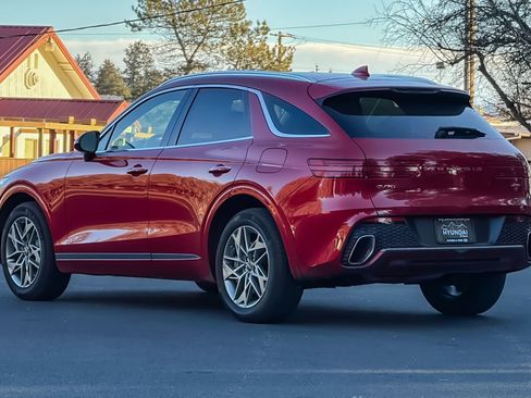 Used 2025 Genesis GV70 2.5T image 6