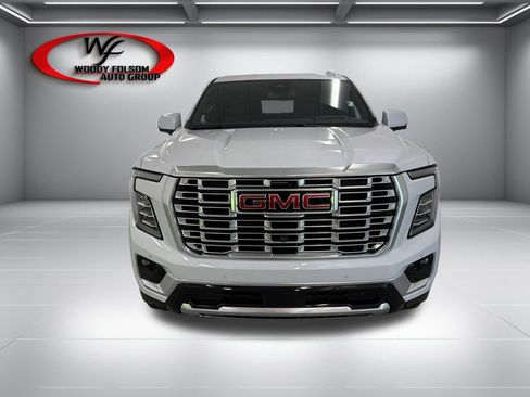 New 2026 GMC Yukon Denali w/ LPO, Floor Liner Package RWD image 2