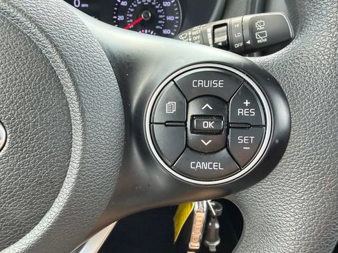 Certified 2021 Kia Soul LX FWD image 11