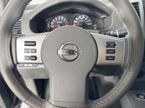 Used 2020 Nissan Frontier SV w/ Midnight Edition Floor Mats RWD image 15