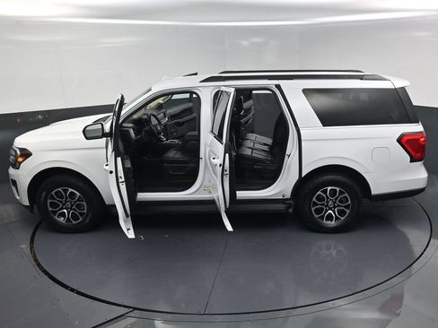 Used 2024 Ford Expedition Max XLT AWD/4WD image 25