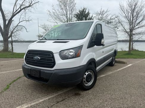 Used 2016 Ford Transit 250 130 Low Roof RWD image 1