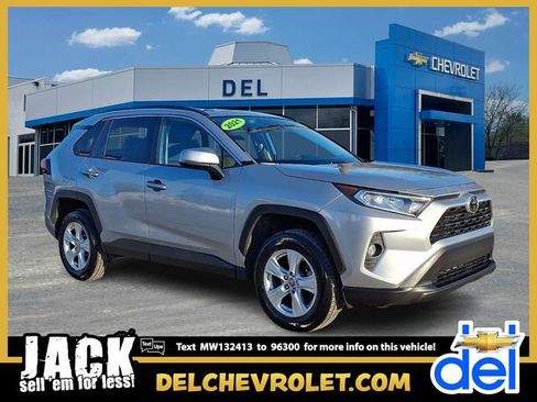 Used 2021 Toyota RAV4 XLE image 1