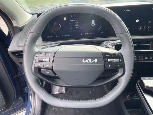 New 2025 Kia EV6 Wind image 11