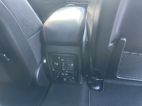 Used 2024 Dodge Durango GT AWD/4WD image 18