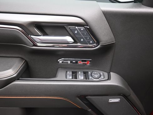 Used 2024 GMC Sierra 1500 AT4 w/ Technology Package image 13