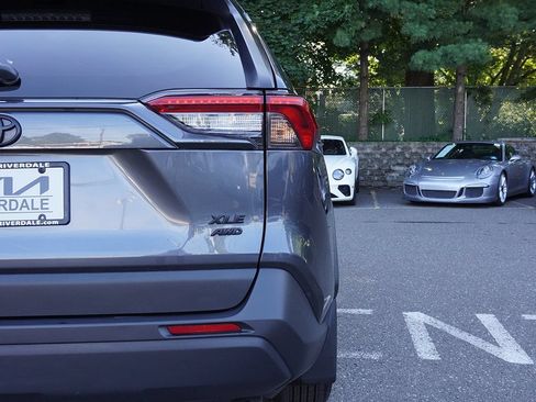 Used 2022 Toyota RAV4 XLE w/ Convenience Package AWD/4WD image 17