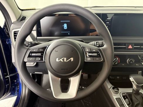New 2026 Kia Seltos LX FWD image 22