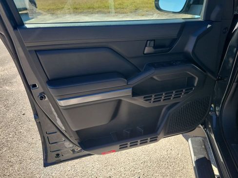 New 2026 Toyota Tacoma SR5 image 40