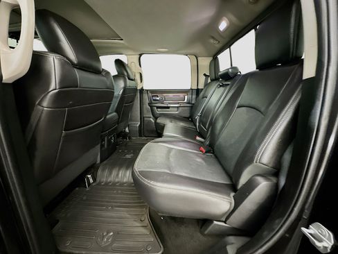 Used 2015 RAM 1500 Laramie w/ Convenience Group image 30