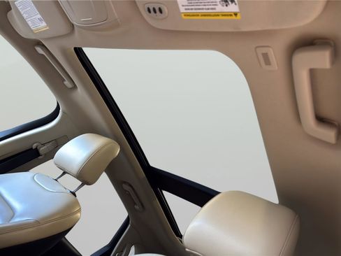 Used 2020 Ford Edge SEL w/ Convenience Package image 16