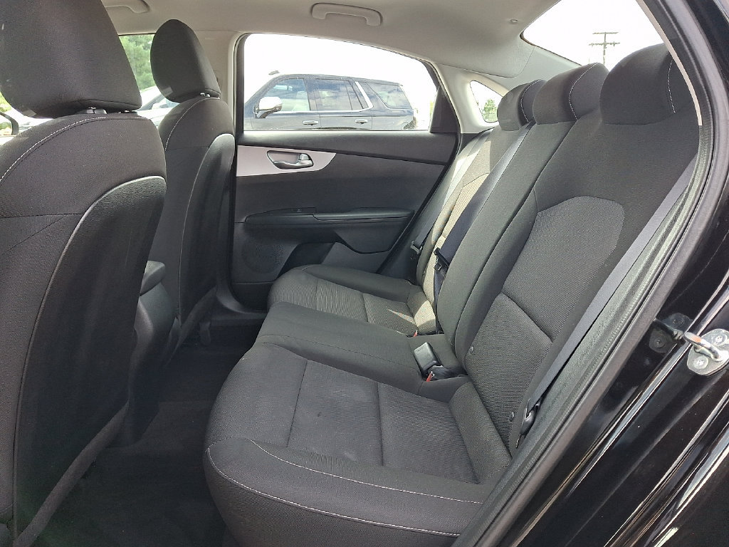 Used 2024 Kia Forte LXS w/ LXS Technology Package FWD image 14