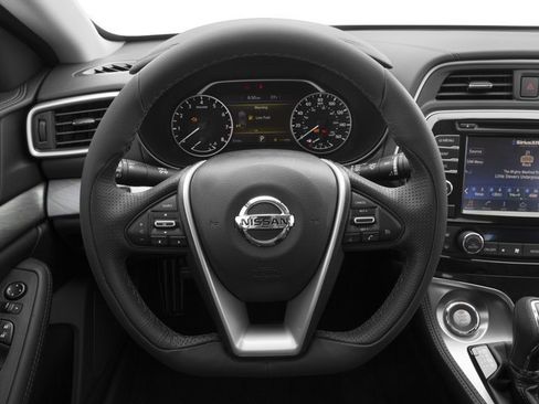 Used 2017 Nissan Maxima FWD image 7