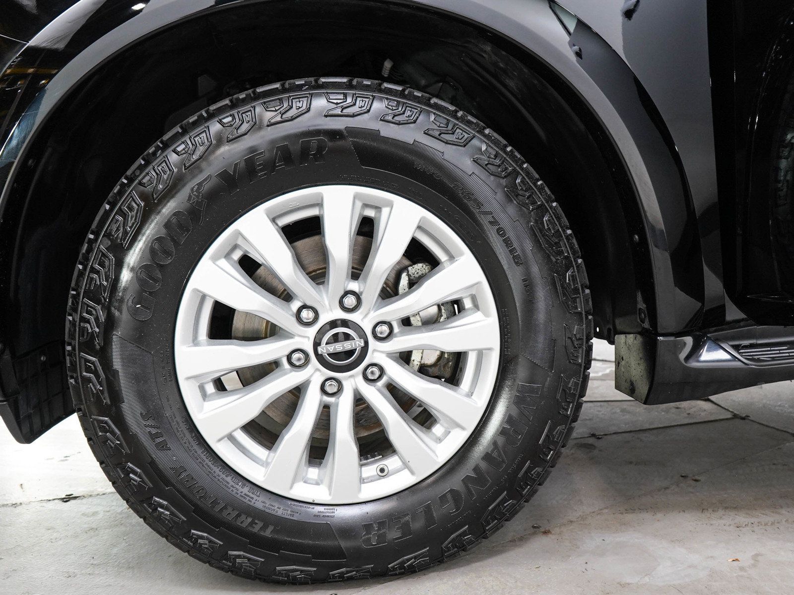 Used 2024 Nissan Armada SV AWD/4WD image 31