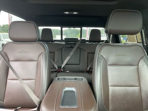 Used 2022 GMC Sierra 1500 Denali w/ Denali Reserve Package AWD/4WD image 28