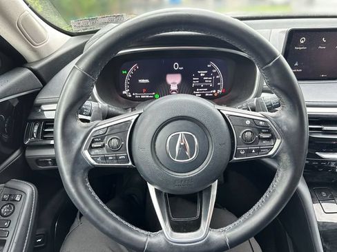 Used 2023 Acura MDX SH-AWD w/ Technology Package image 16