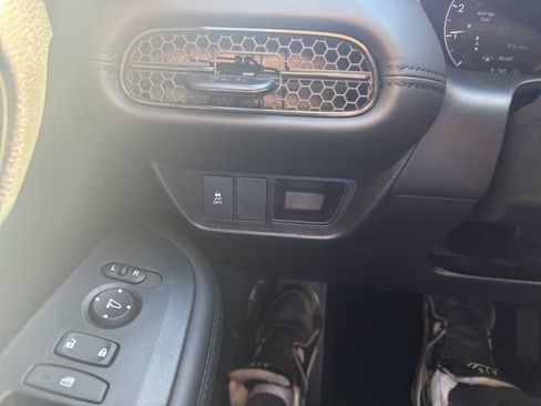 New 2026 Honda HR-V LX image 26