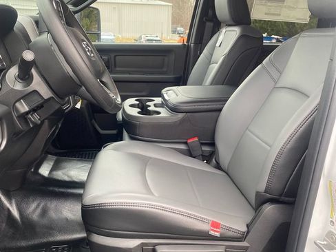 New 2026 RAM 2500 Tradesman w/ Chrome Appearance Group AWD/4WD image 15