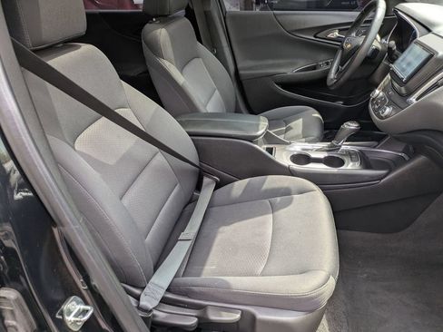 Used 2018 Chevrolet Malibu LT FWD image 26