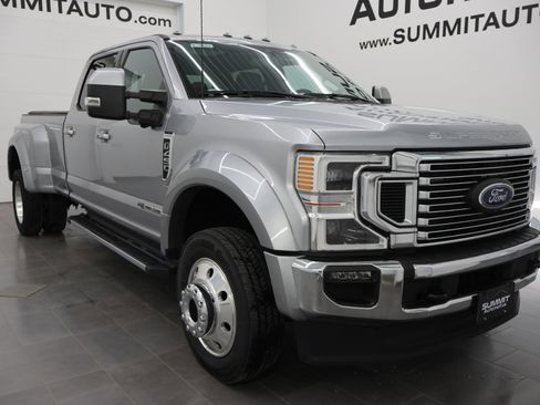 Used 2022 Ford F450 Lariat w/ Lariat Ultimate Package AWD/4WD image 2