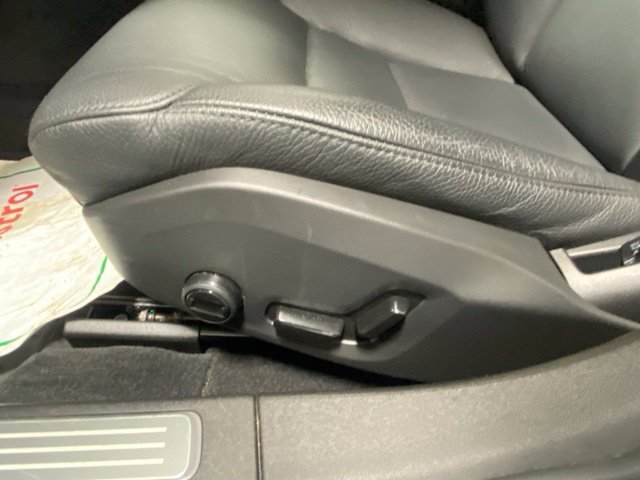 Certified 2023 Volvo S90 B6 Plus w/ Protection Package Premier AWD/4WD image 11