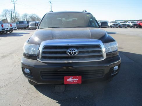 Used 2015 Toyota Sequoia SR5 image 9