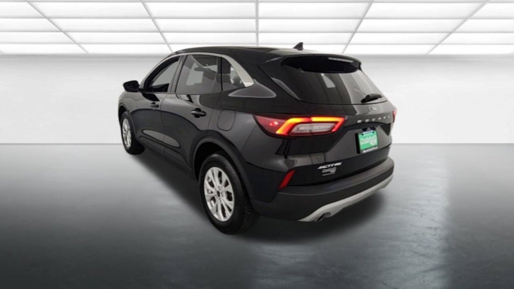 Used 2023 Ford Escape Active AWD/4WD image 9