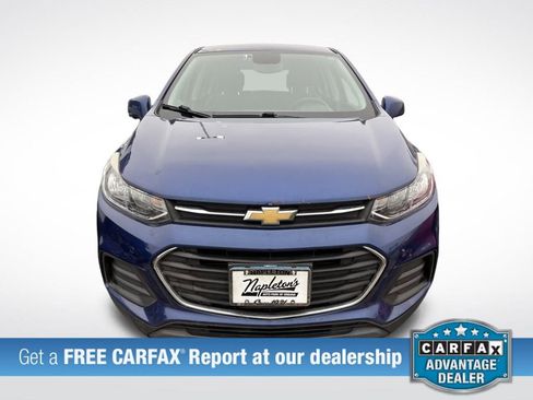 Used 2017 Chevrolet Trax LS image 2