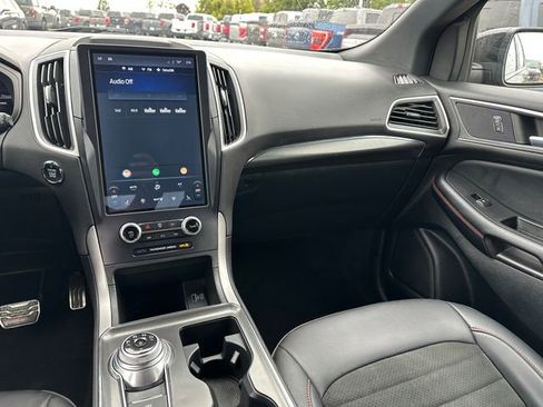 Used 2022 Ford Edge ST-Line image 15