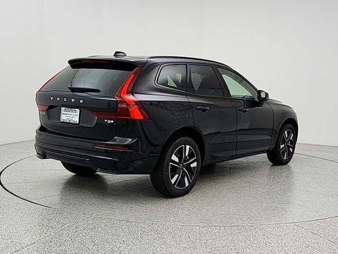 New 2026 Volvo XC60 T8 Plus w/ Climate Package AWD/4WD image 5