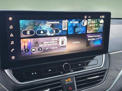 Used 2024 Nissan Altima 2.5 SV w/ SV Premium Package image 28