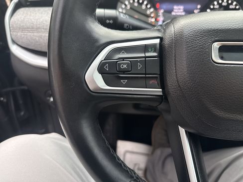 Used 2022 Jeep Compass Latitude w/ Sun and Sound Group image 18