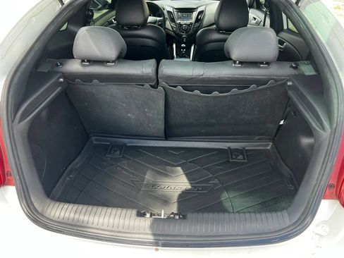 Used 2016 Hyundai Veloster Turbo FWD image 12
